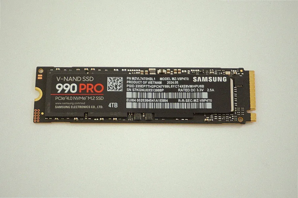 MZ-V9P4T0 Samsung 4TB NVMe PCIe Gen4x4 M.2 2280 SSD Drive